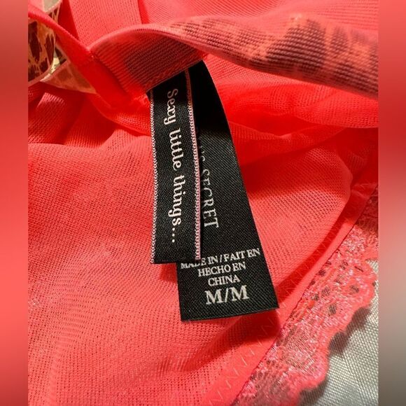 VICTORIA'S SECRET SEXY LITTLE THINGS VERY SEXY/FLIRTY &
FEMININE Coral/M… - Picture 10 of 17